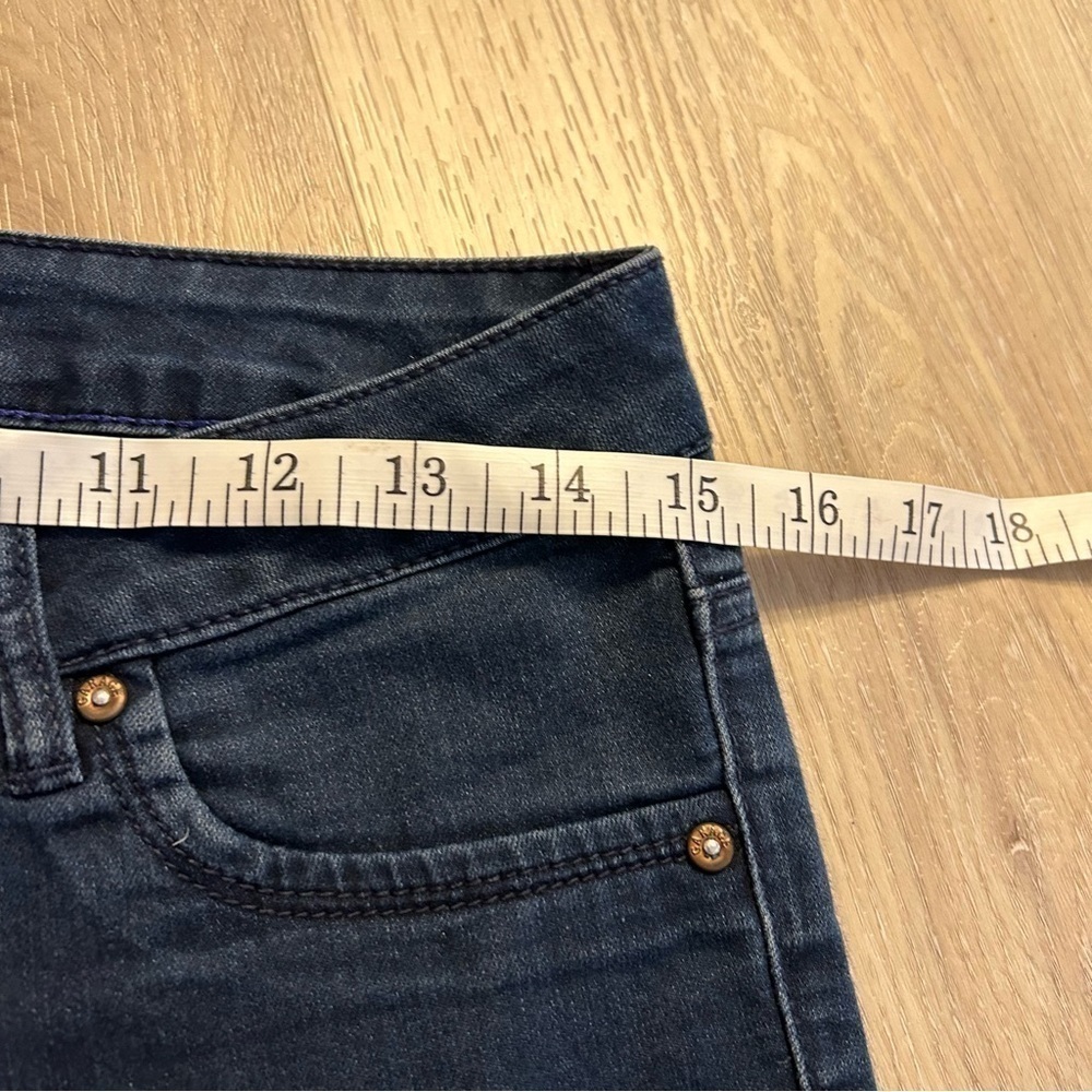 GRG DNM created in Montreal stretch, low rise, straight leg, dark denim, jean - Picture 6 of 10